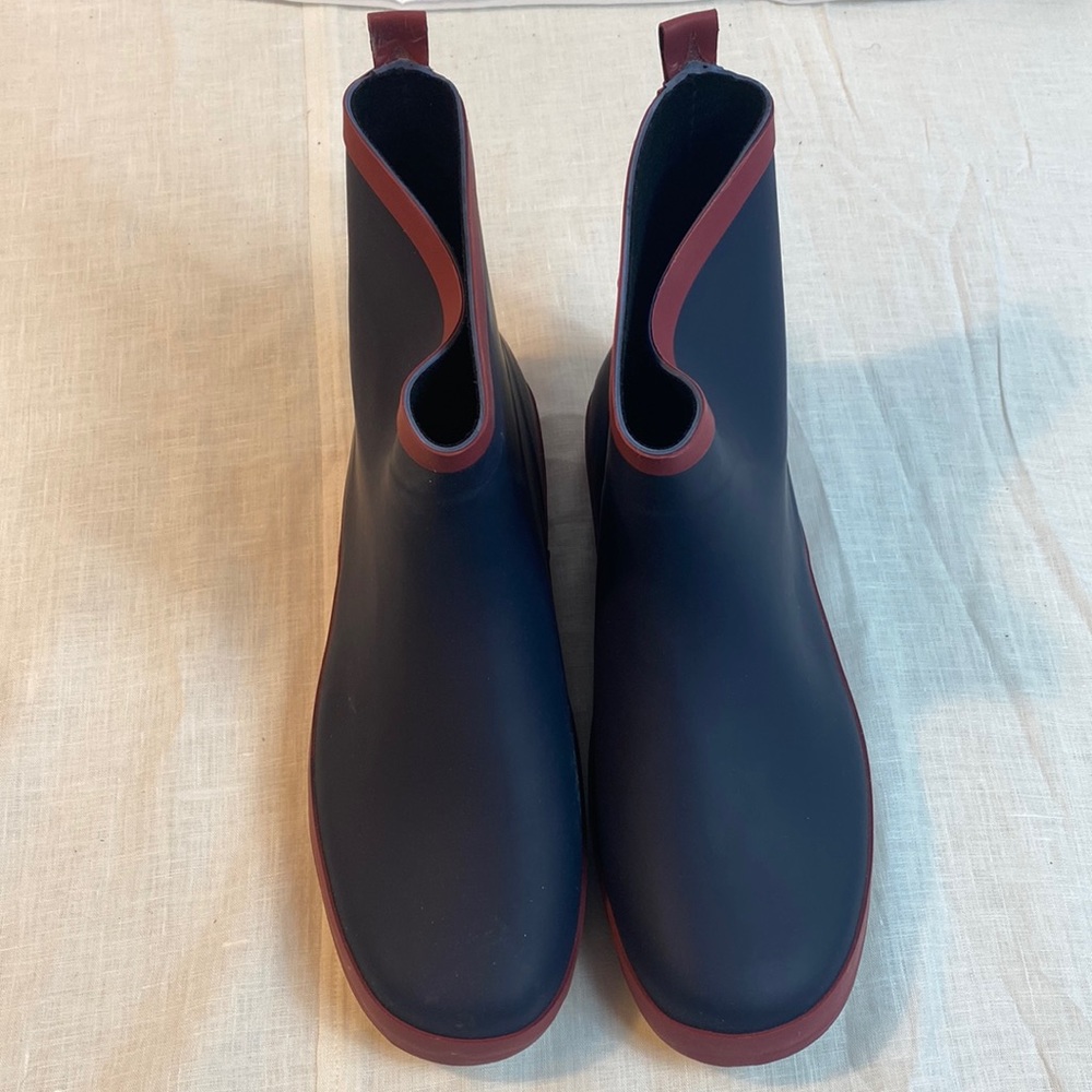 SOLO navy color  men boots,size 11 new